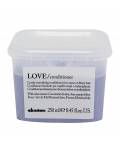 Davines Love: Кондиционер, разглаживающий локоны, с маслом семян огуречника (Lovely smoothing conditioner), 250 мл